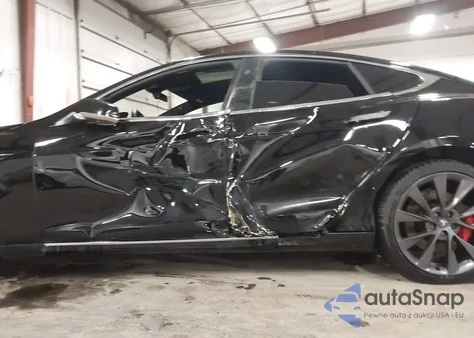 2019 Tesla Model S 100D/Long Range/P100D/Performance из США, поврежденный, VIN 5YJSA1E45KF331927